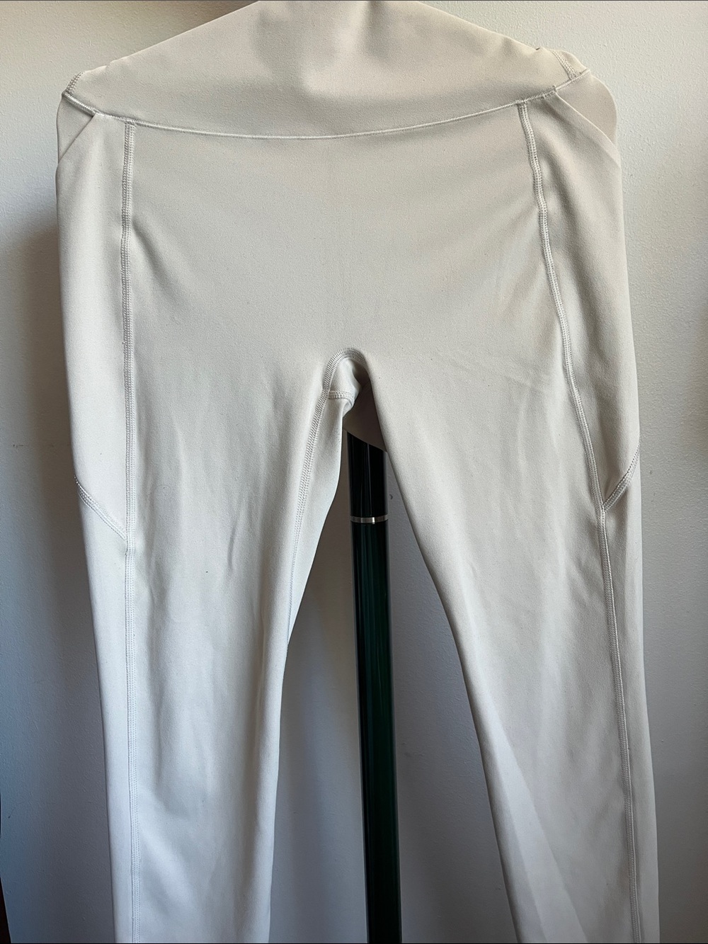 Uniqlo Airism High-Rise Leggings
